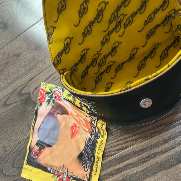 No Scratch RARE ED HARDY ORIGINAL RIMLESS SUNGLASSES VINTAGE EHS 005 WITH CASE - Picture 2 of 5